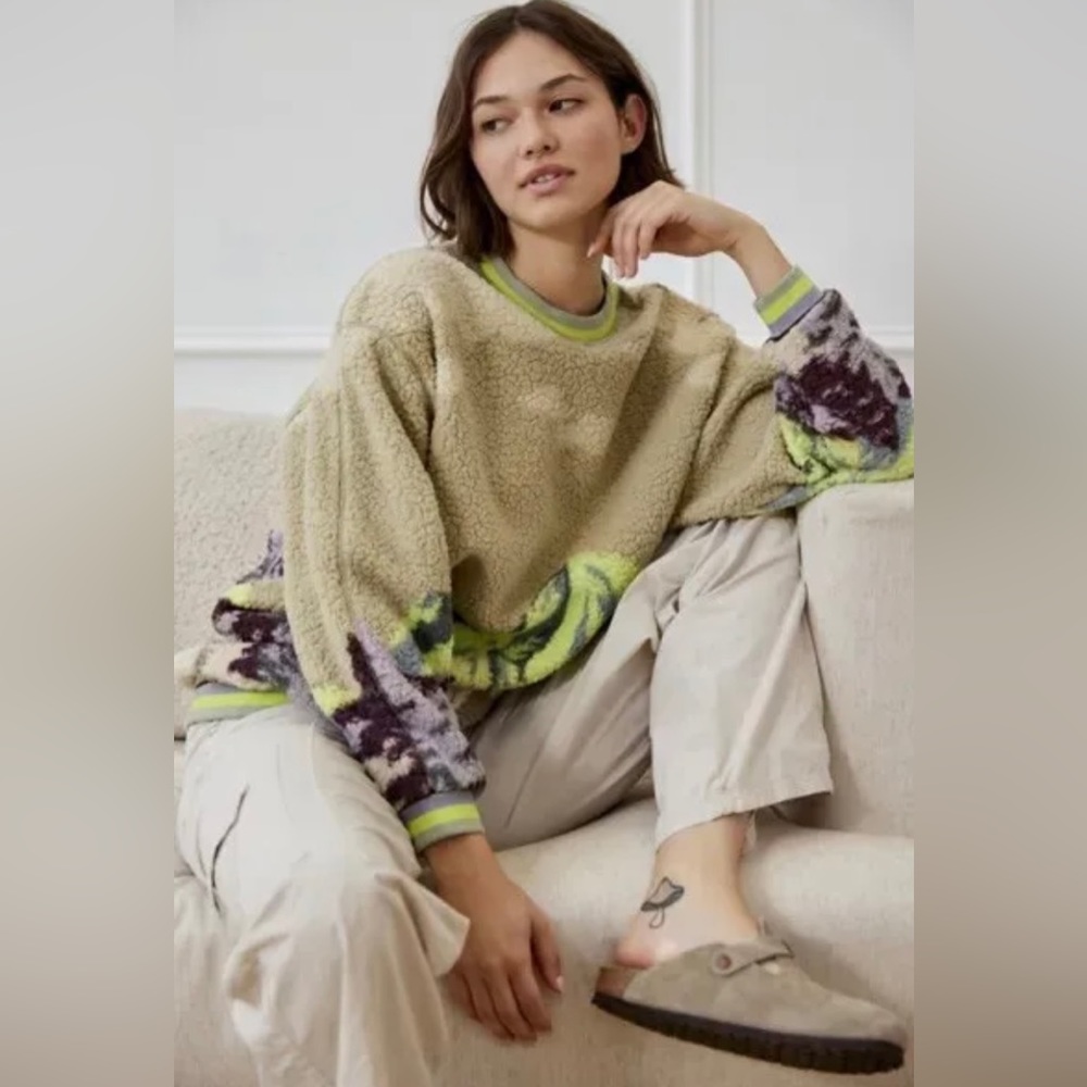 NEW Urban Outfitters Out From Under Outlander Sherpa Fleece Soft Sweater XS